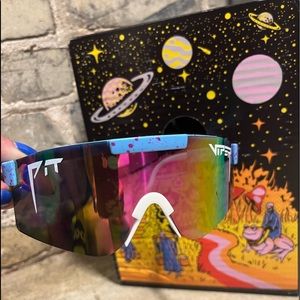 Used baby blue/white pit vipers reflective rainbow sunglasses